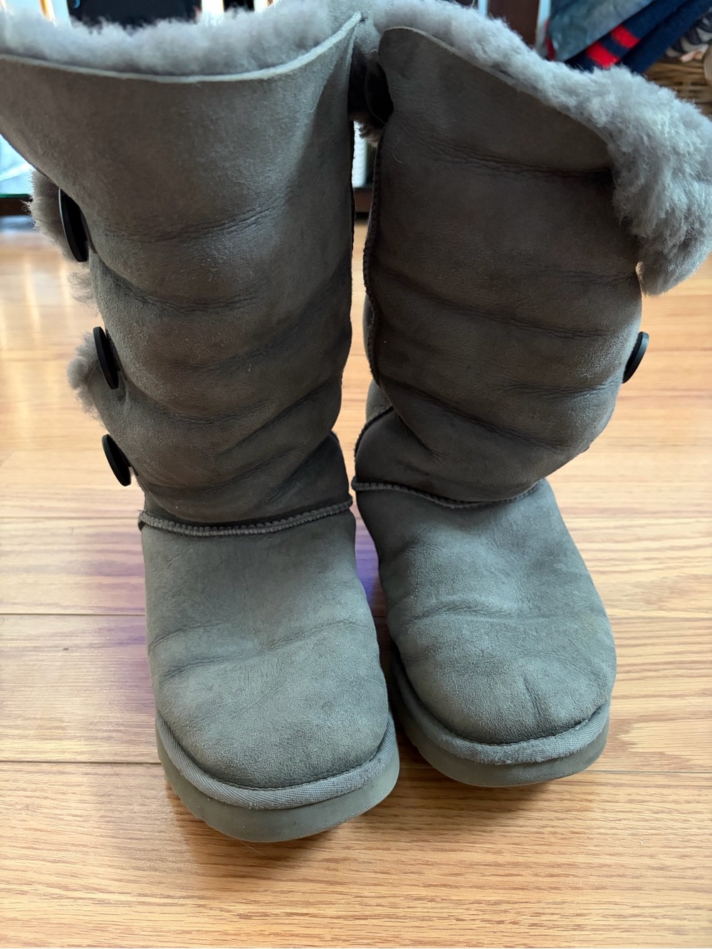 UGG Women's Bailey Button Triplet Boots / Grey